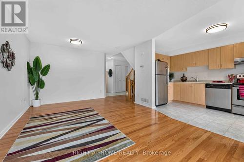 343 Amici Terrace, Ottawa, ON - Indoor Photo Showing Kitchen