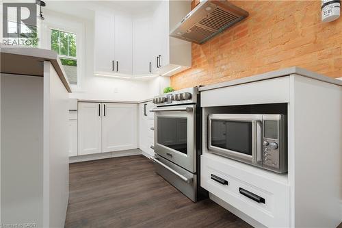 46 Murray Street E, Hamilton, ON - Indoor Photo Showing Kitchen