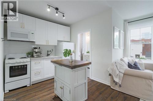 46 Murray Street E, Hamilton, ON - Indoor Photo Showing Kitchen