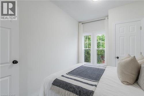 46 Murray Street E, Hamilton, ON - Indoor Photo Showing Bedroom