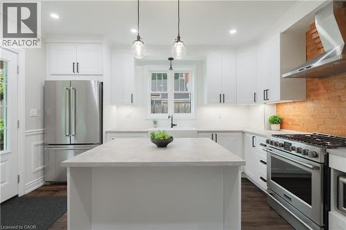 46 Murray Street E, Hamilton, ON - Indoor Photo Showing Kitchen With Upgraded Kitchen