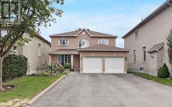 28 MONET COURT  Ottawa, ON K1T 4B6