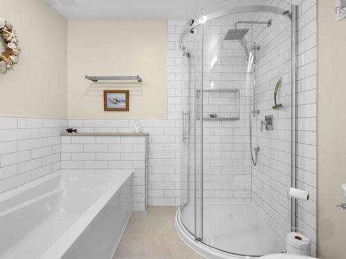 123 Anchor Drive, Halifax, NS - Indoor Photo Showing Bathroom