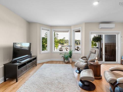 123 Anchor Drive, Halifax, NS - Indoor Photo Showing Living Room