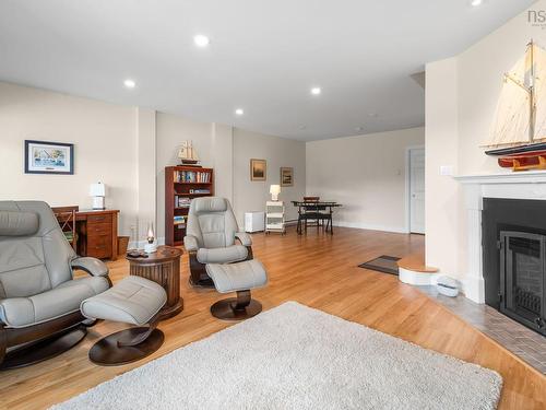 123 Anchor Drive, Halifax, NS - Indoor Photo Showing Living Room With Fireplace