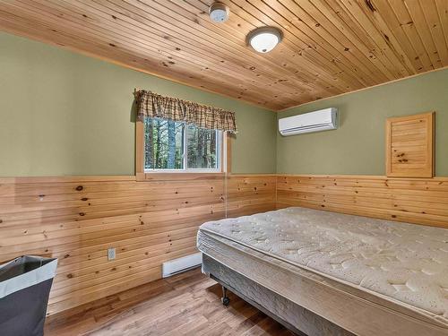 159 Jims Boulder Road, North Range, NS - Indoor Photo Showing Bedroom