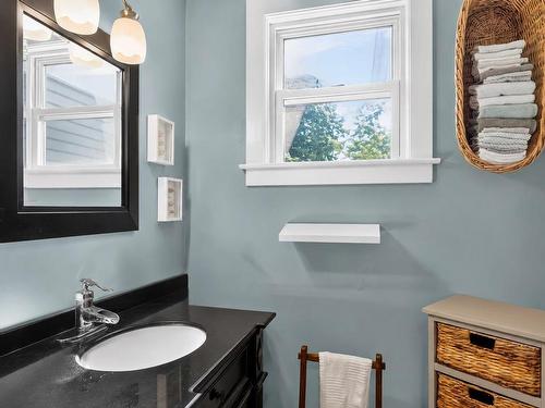 252 Main Street, Berwick, NS - Indoor Photo Showing Bathroom