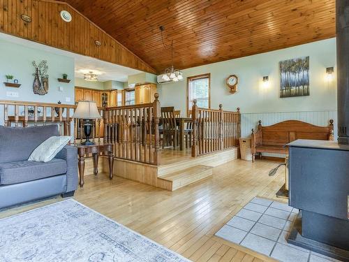 1040 Vault Road, Forest Glade, NS - Indoor Photo Showing Living Room