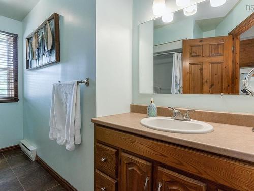 1040 Vault Road, Forest Glade, NS - Indoor Photo Showing Bathroom