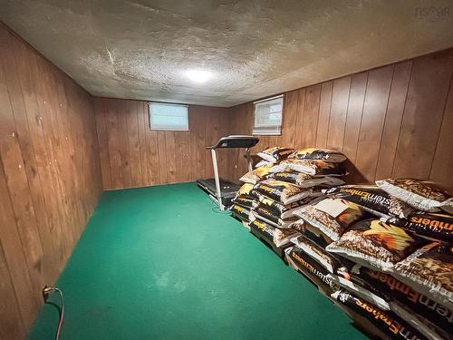 45 Hillcrest Street, Bridgewater, NS - Indoor