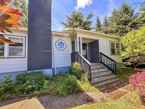 45 Hillcrest Street, Bridgewater, NS - Outdoor