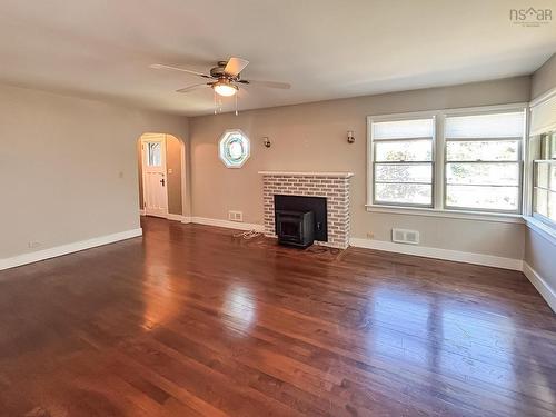 45 Hillcrest Street, Bridgewater, NS - Indoor Photo Showing Living Room With Fireplace