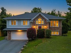67 Craigburn Drive  Dartmouth, NS B2X 3E6