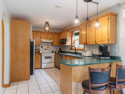 10 Sylvania Terrace, Hammonds Plains, NS - Indoor Photo Showing Kitchen