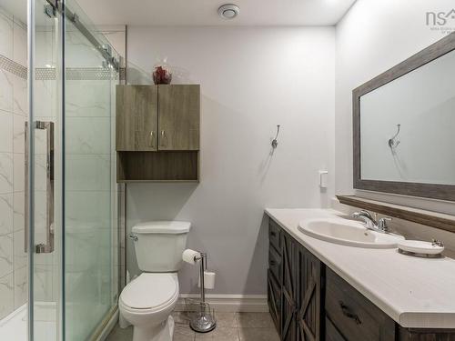 10 Sylvania Terrace, Hammonds Plains, NS - Indoor Photo Showing Bathroom
