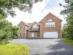 57 Lawlor Crescent Cole Harbour, NS B2Z 1C1