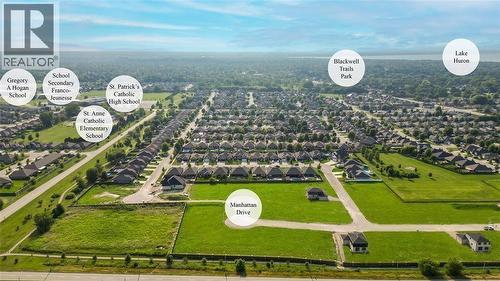 261 Basquiat Crescent, Sarnia, ON - Outdoor With View