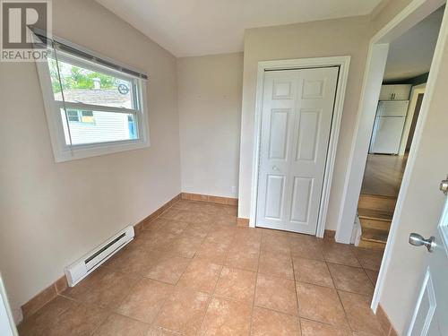 4 Second Avenue, Bishop'S Falls, NL - Indoor Photo Showing Other Room
