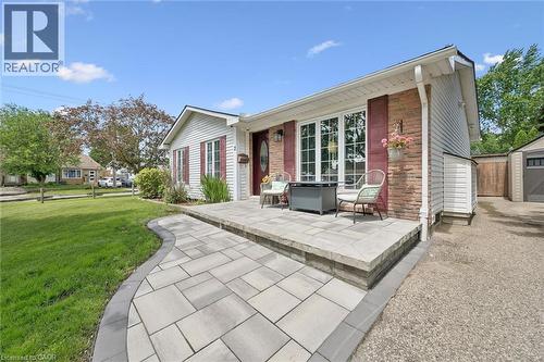 2 Keewatin Avenue, Kitchener, ON - Outdoor