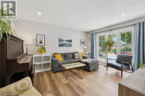 2 Keewatin Avenue, Kitchener, ON - Indoor Photo Showing Living Room