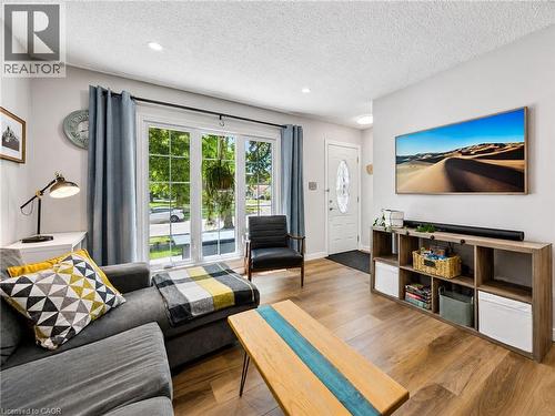2 Keewatin Avenue, Kitchener, ON - Indoor Photo Showing Living Room