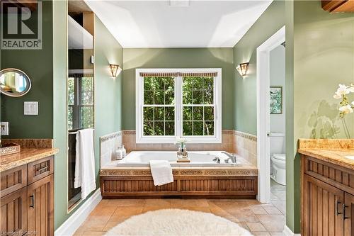 290 Bridgeport Road E, Waterloo, ON - Indoor Photo Showing Bathroom