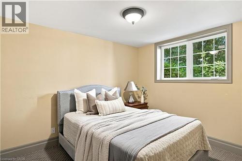 290 Bridgeport Road E, Waterloo, ON - Indoor Photo Showing Bedroom