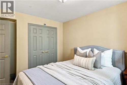 290 Bridgeport Road E, Waterloo, ON - Indoor Photo Showing Bedroom