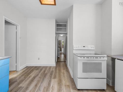 6147 Pepperell Street, Halifax, NS - Indoor Photo Showing Kitchen