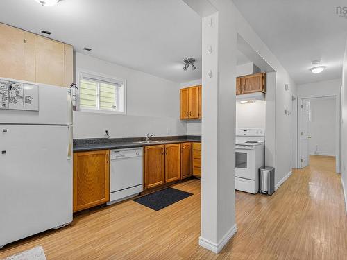 6147 Pepperell Street, Halifax, NS - Indoor Photo Showing Kitchen