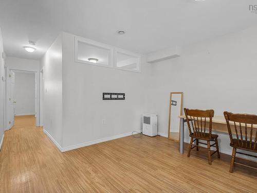 6147 Pepperell Street, Halifax, NS - Indoor