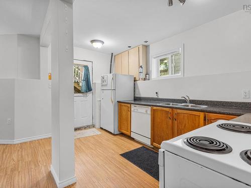 6147 Pepperell Street, Halifax, NS - Indoor Photo Showing Kitchen With Double Sink