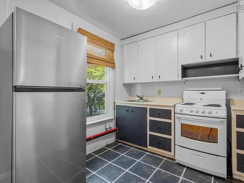 6147 Pepperell Street, Halifax, NS - Indoor Photo Showing Kitchen