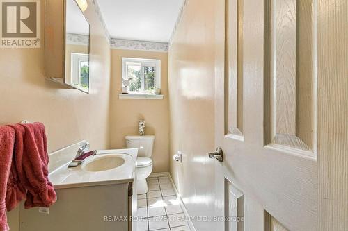 19 Tinbury Place, Toronto, ON - Indoor Photo Showing Bathroom