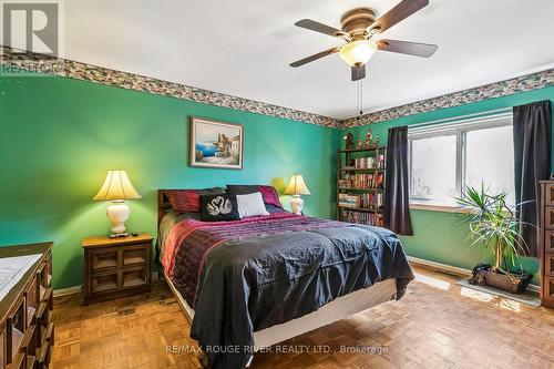 19 Tinbury Place, Toronto, ON - Indoor Photo Showing Bedroom