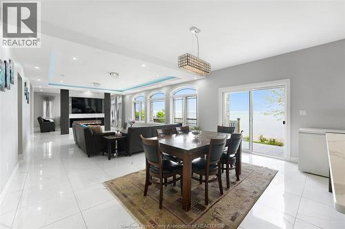 300 Shoreview Circle, Windsor, ON - Indoor Photo Showing Dining Room