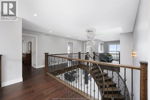 300 Shoreview Circle, Windsor, ON - Indoor Photo Showing Other Room