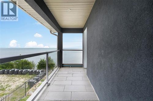 300 Shoreview Circle, Windsor, ON - Outdoor With Balcony With Exterior