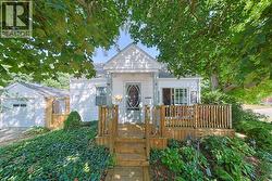 304 LORNE AVENUE  Wallaceburg, ON N8A 3Z3