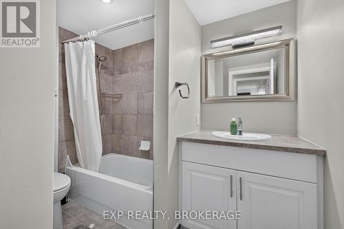 101 - 316 Kingsdale Avenue, Kingston (East Gardiners Rd), ON - Indoor Photo Showing Bathroom