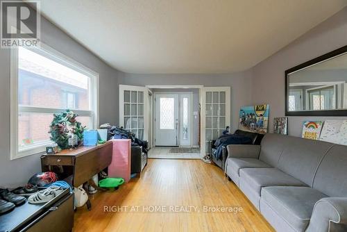 58 PARK STREET , Toronto, Ontario M1N 2N7 4