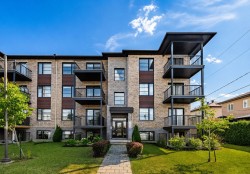 3657 Rue du Granit Carignan, QC J3L 0Y5