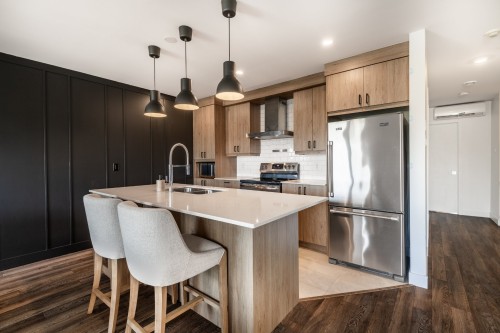 Kitchen - 3657 Rue Du Granit, Carignan, QC - Indoor Photo Showing Kitchen With Double Sink With Upgraded Kitchen