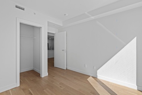 Chambre à coucher - 603-3671 Av. Jean-Béraud, Laval (Chomedey), QC - Indoor Photo Showing Other Room