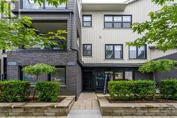 102 6262 Pepperell Street  Halifax, NS B3H 0C5
