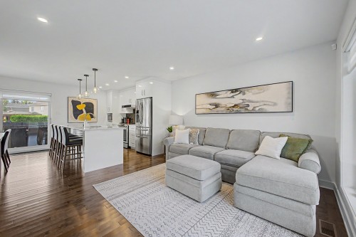 Salon - 89 Ch. St-André, Saint-Jean-Sur-Richelieu, QC - Indoor Photo Showing Living Room