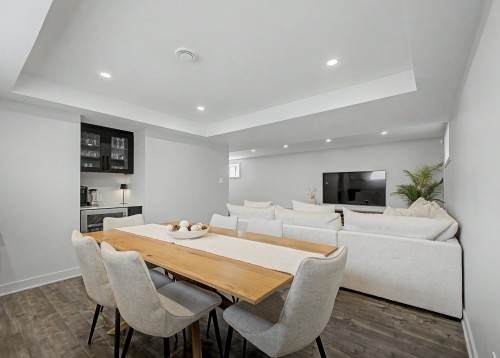 Salle familiale - 89 Ch. St-André, Saint-Jean-Sur-Richelieu, QC - Indoor Photo Showing Dining Room