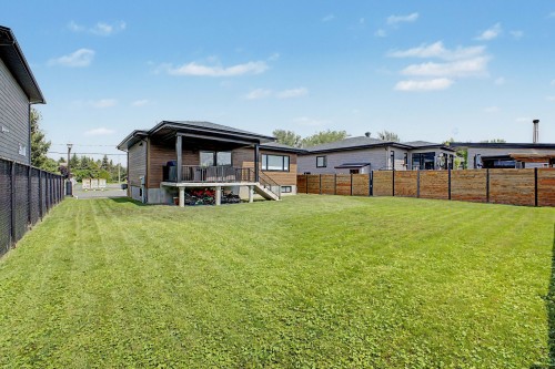 Face arrière - 89 Ch. St-André, Saint-Jean-Sur-Richelieu, QC - Outdoor With Deck Patio Veranda With Exterior