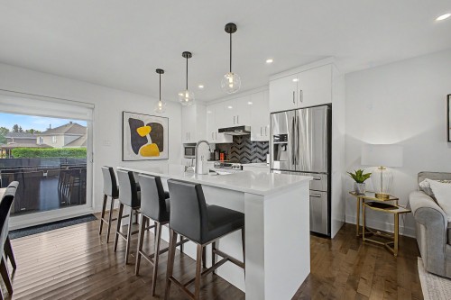 Cuisine - 89 Ch. St-André, Saint-Jean-Sur-Richelieu, QC - Indoor Photo Showing Kitchen With Upgraded Kitchen