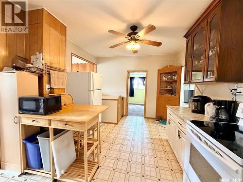 213 Main Street, Maymont, SK - Indoor Photo Showing Kitchen